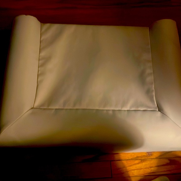 Wild One Tan Dog Bed Water Resistant Cover - Picture 1 of 1